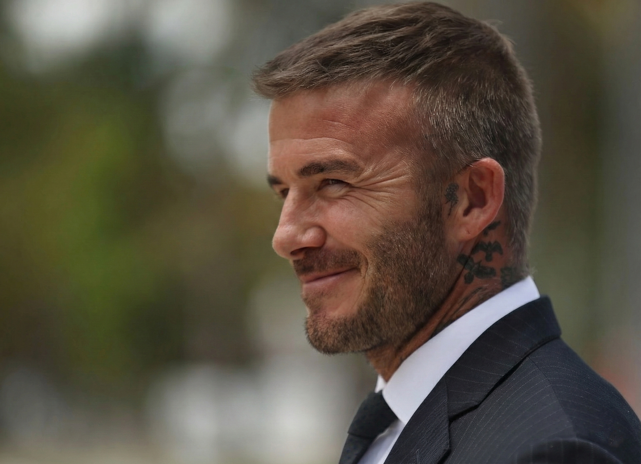 How to get the David Beckham haircut - Crew cut & fade.